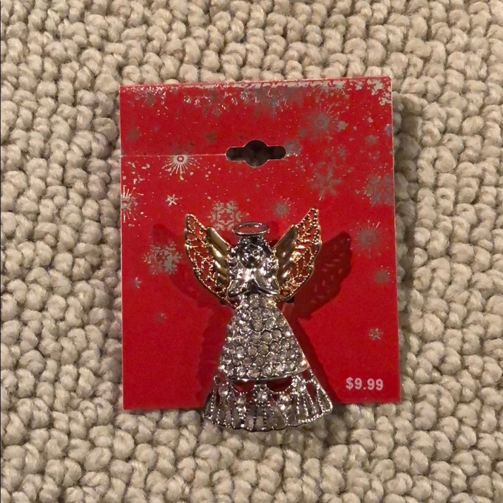 Angel brooch